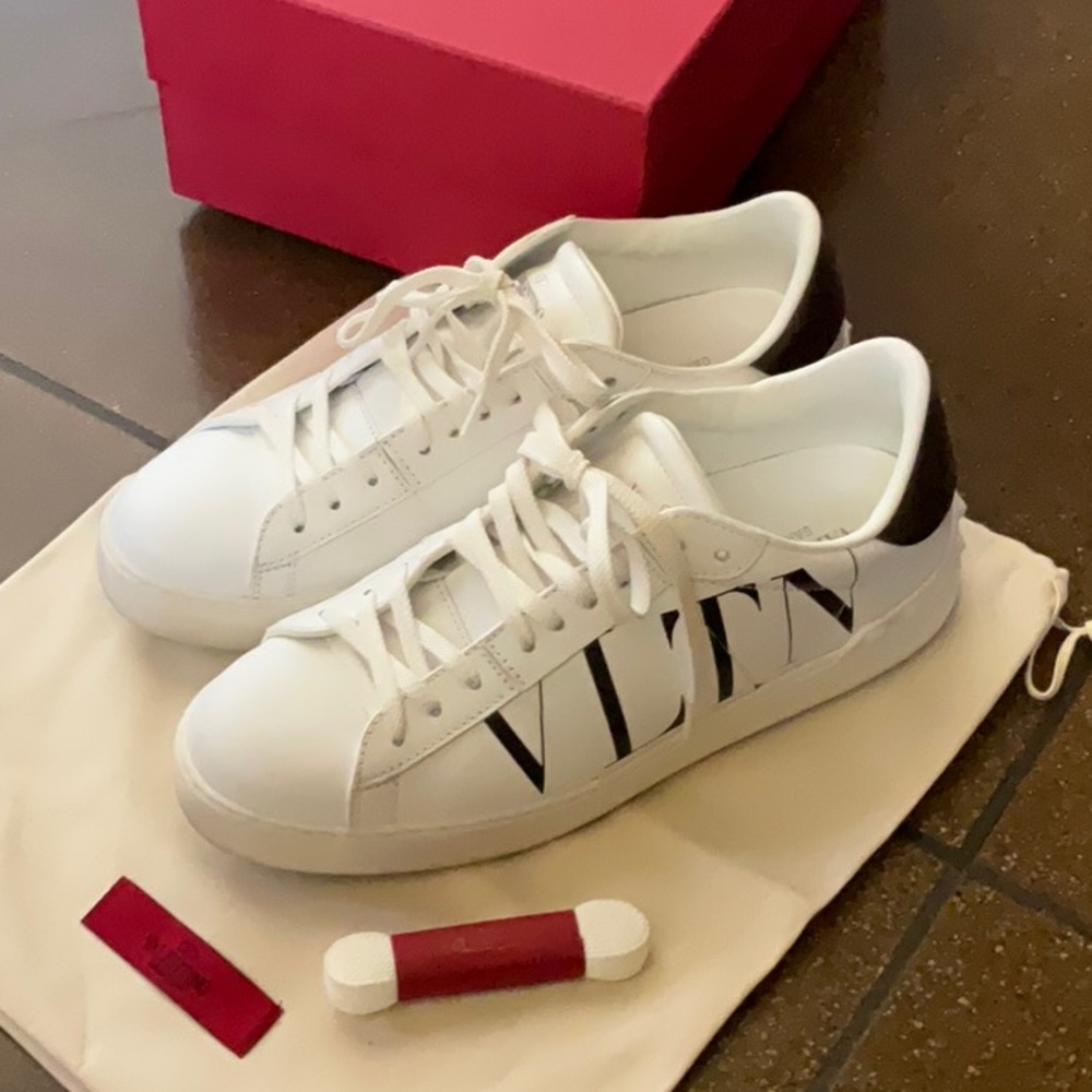 Valentino White Sneakers with Black Logo